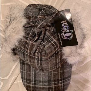 HOWD GENUIN HEADWEEAR  HAT.